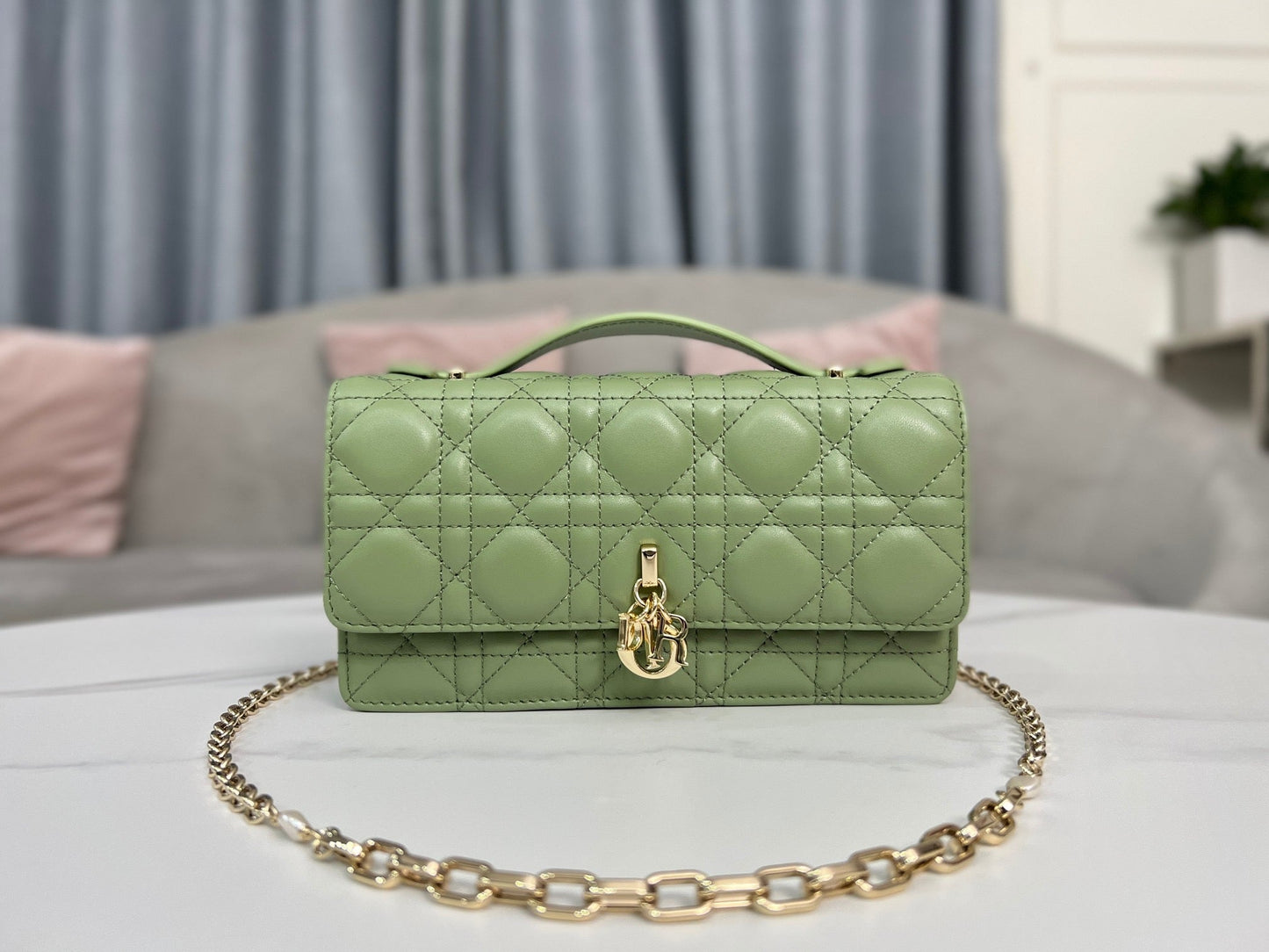 DIO Miss DIO Handbag (21cm)