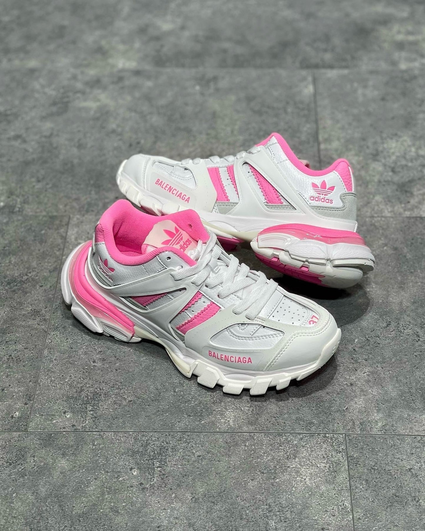 BLCG Sneakers