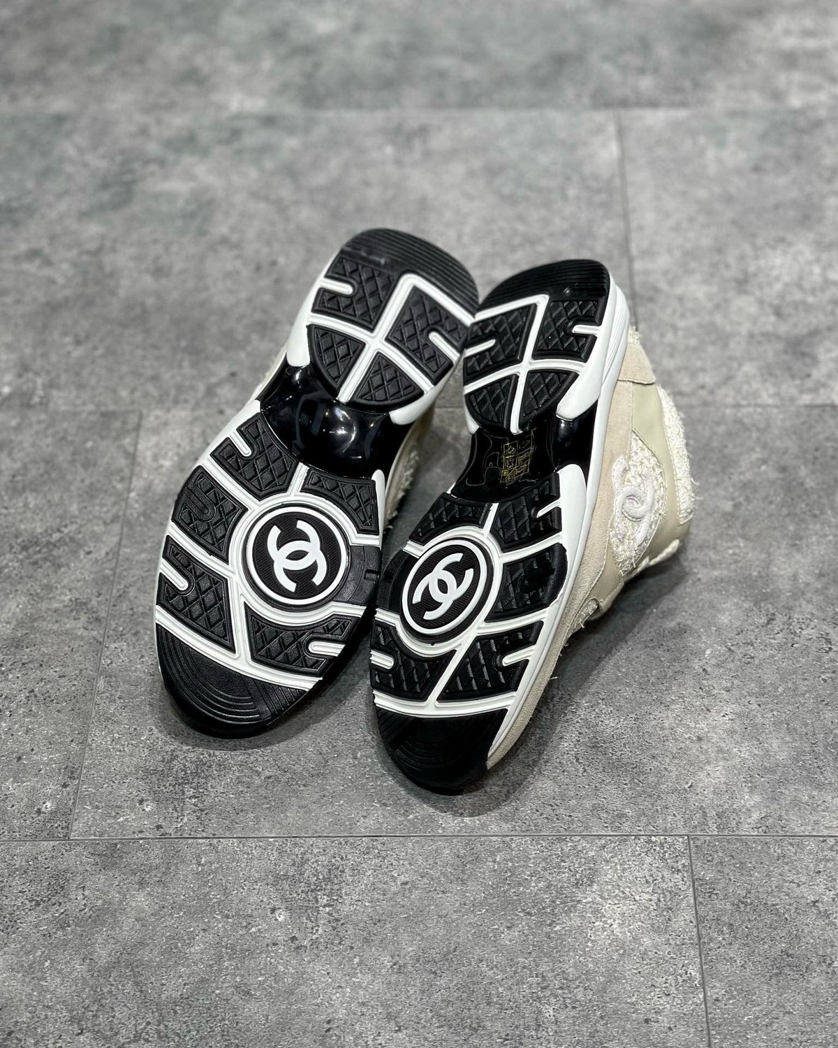 CHA Sneakers