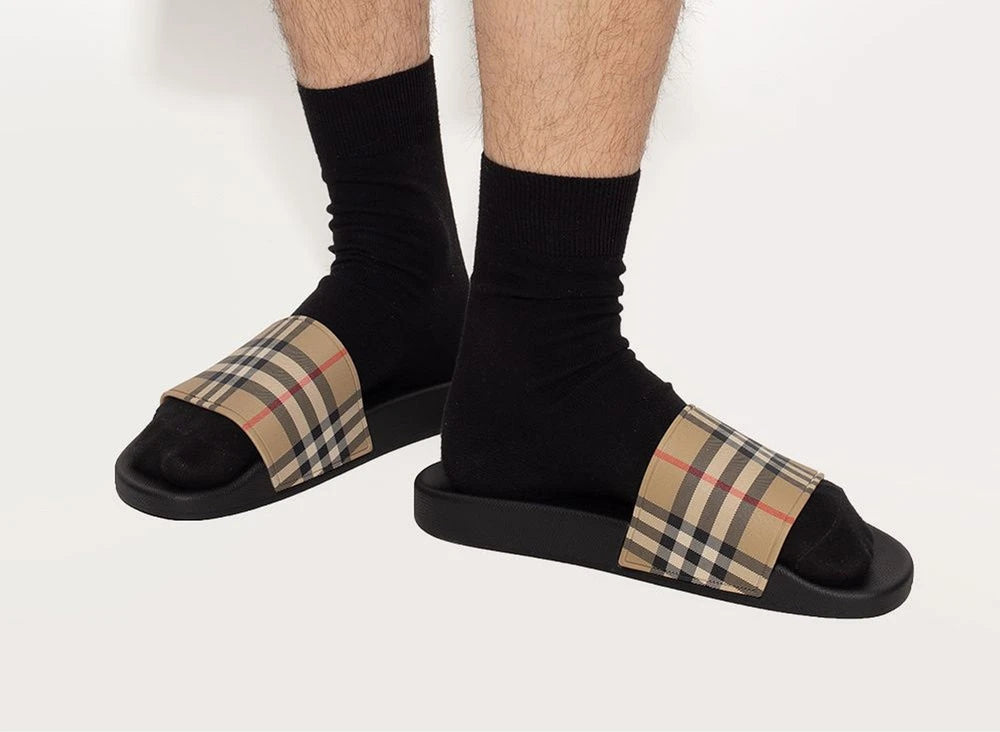 Burberry (Shoes)