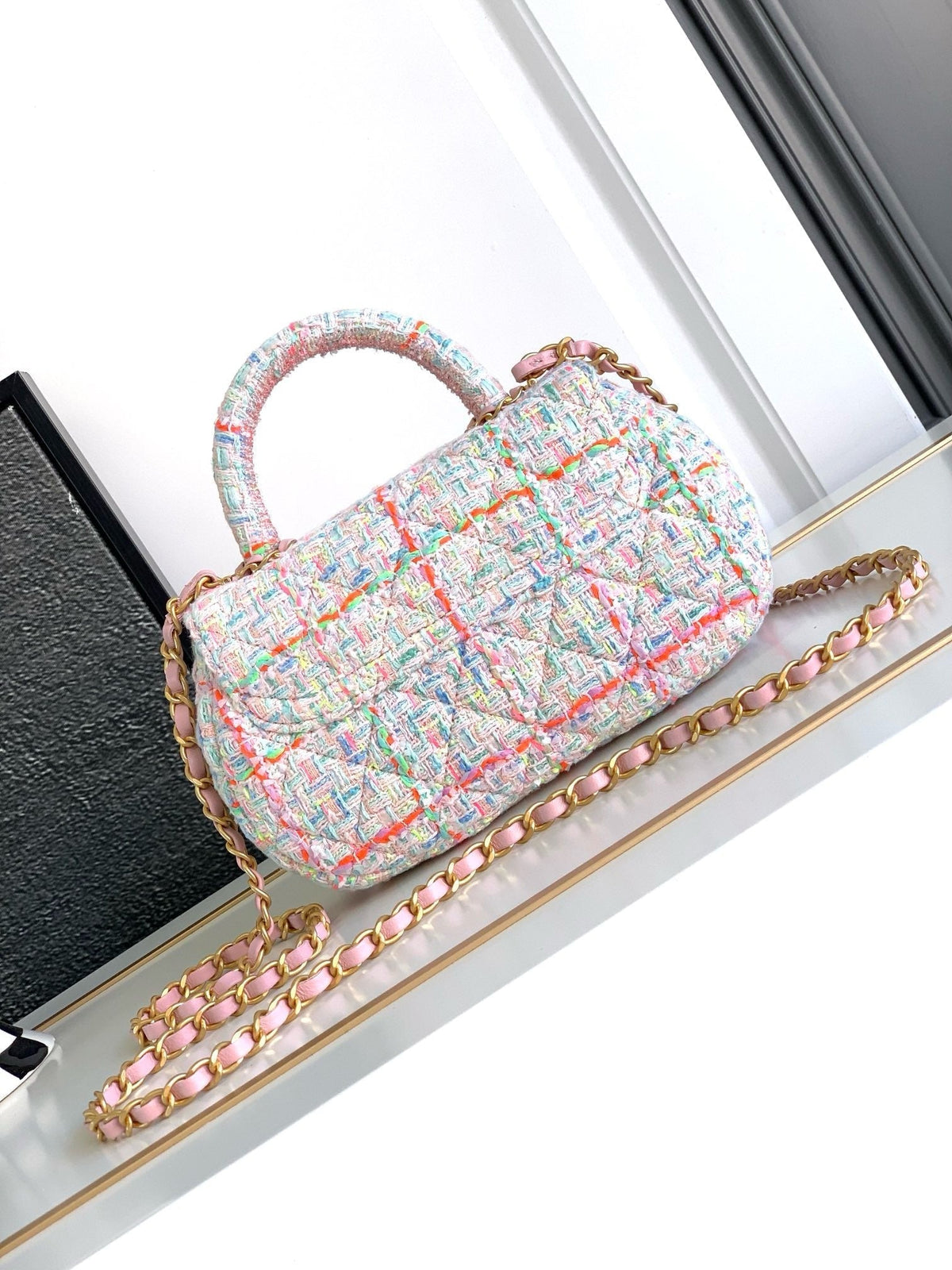 CHA 24C Coco Carry Me Handbag