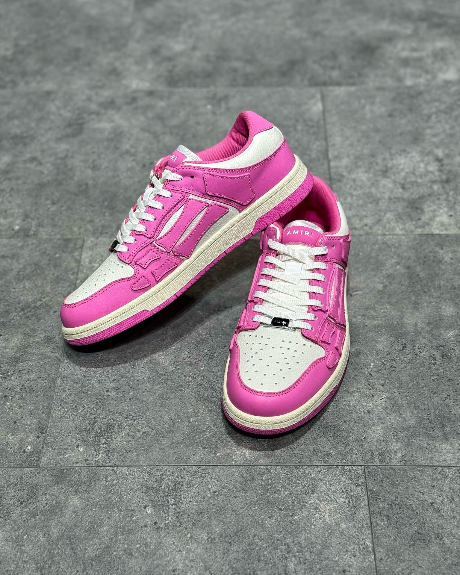 AMR Sneakers