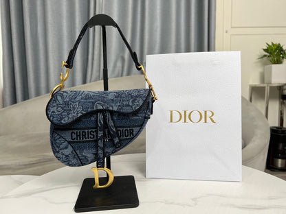 DIO Saddle Bag (25.5cm)