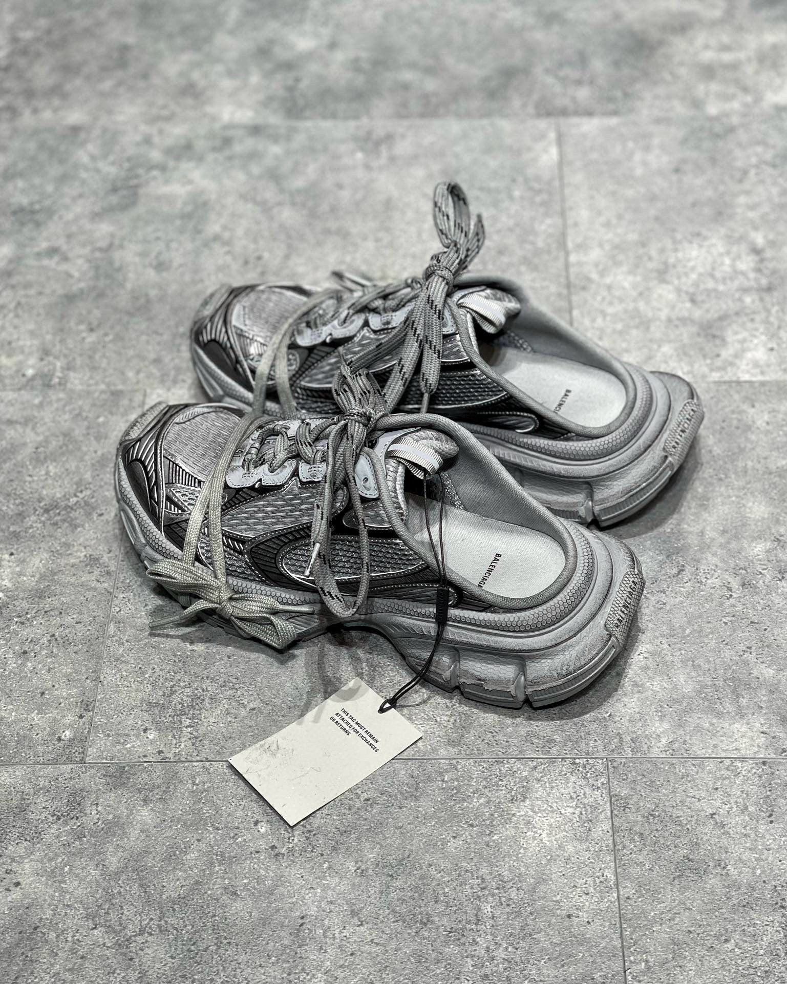 Sneakers & Shoes