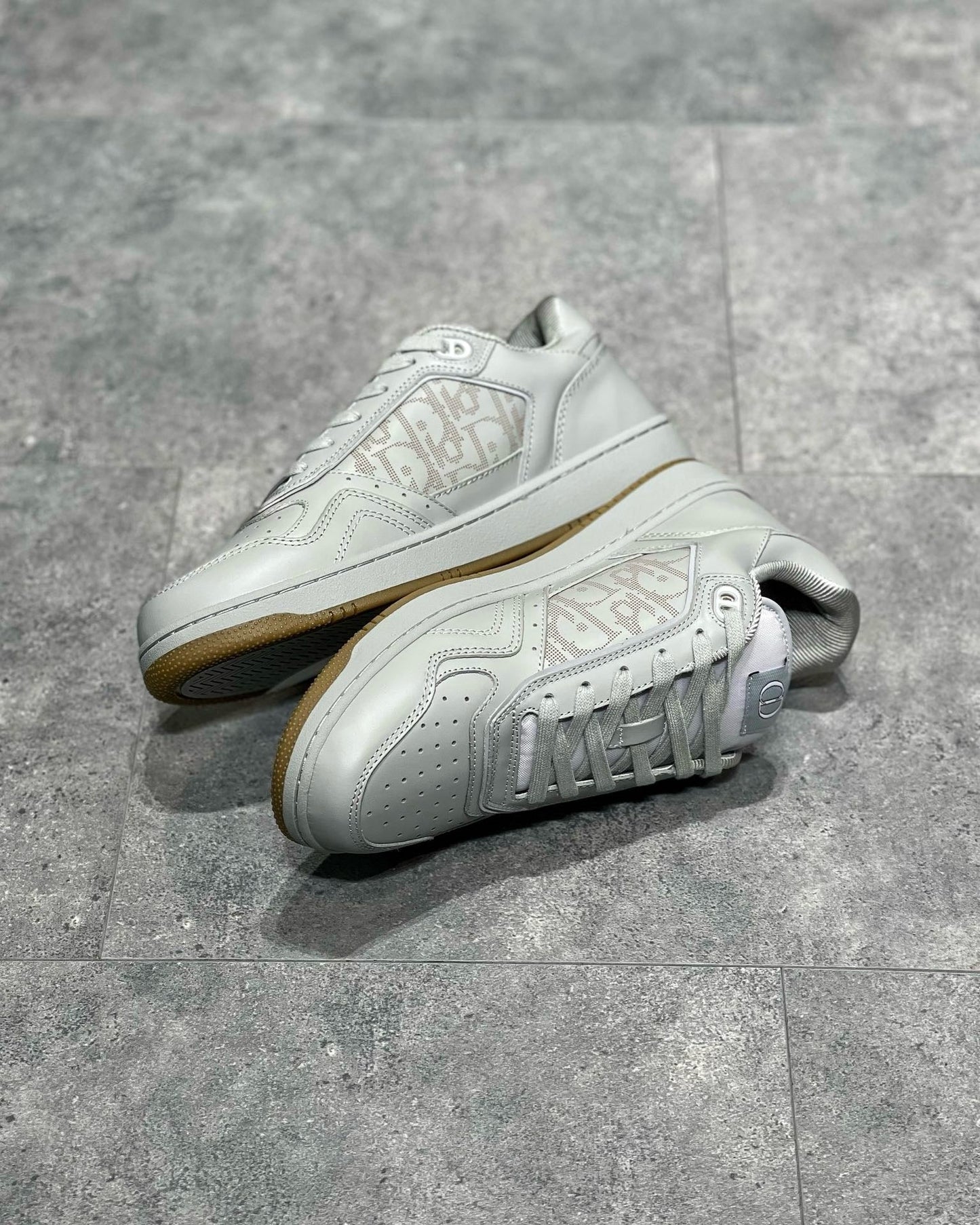 DIO Sneakers