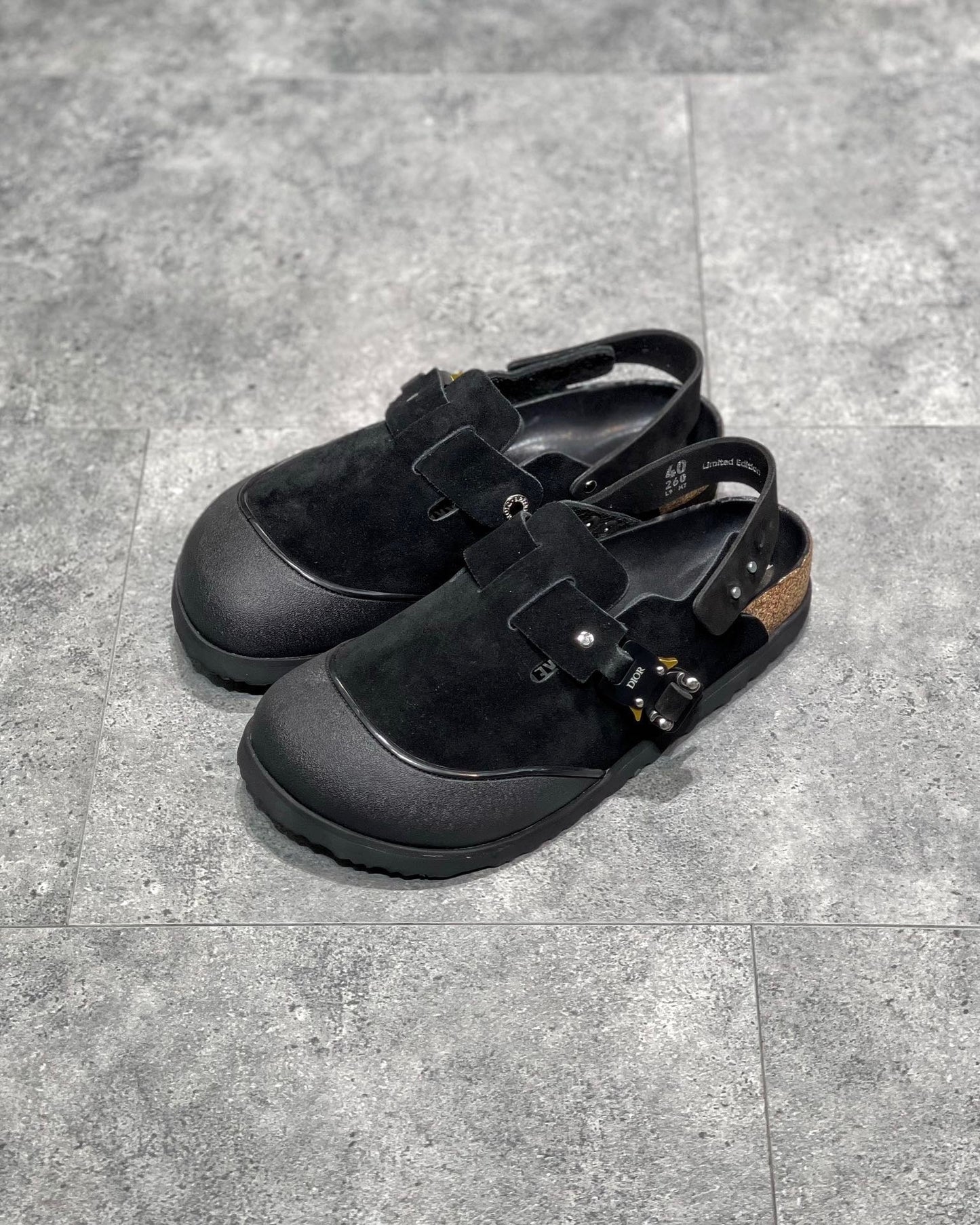 DIO Sandal