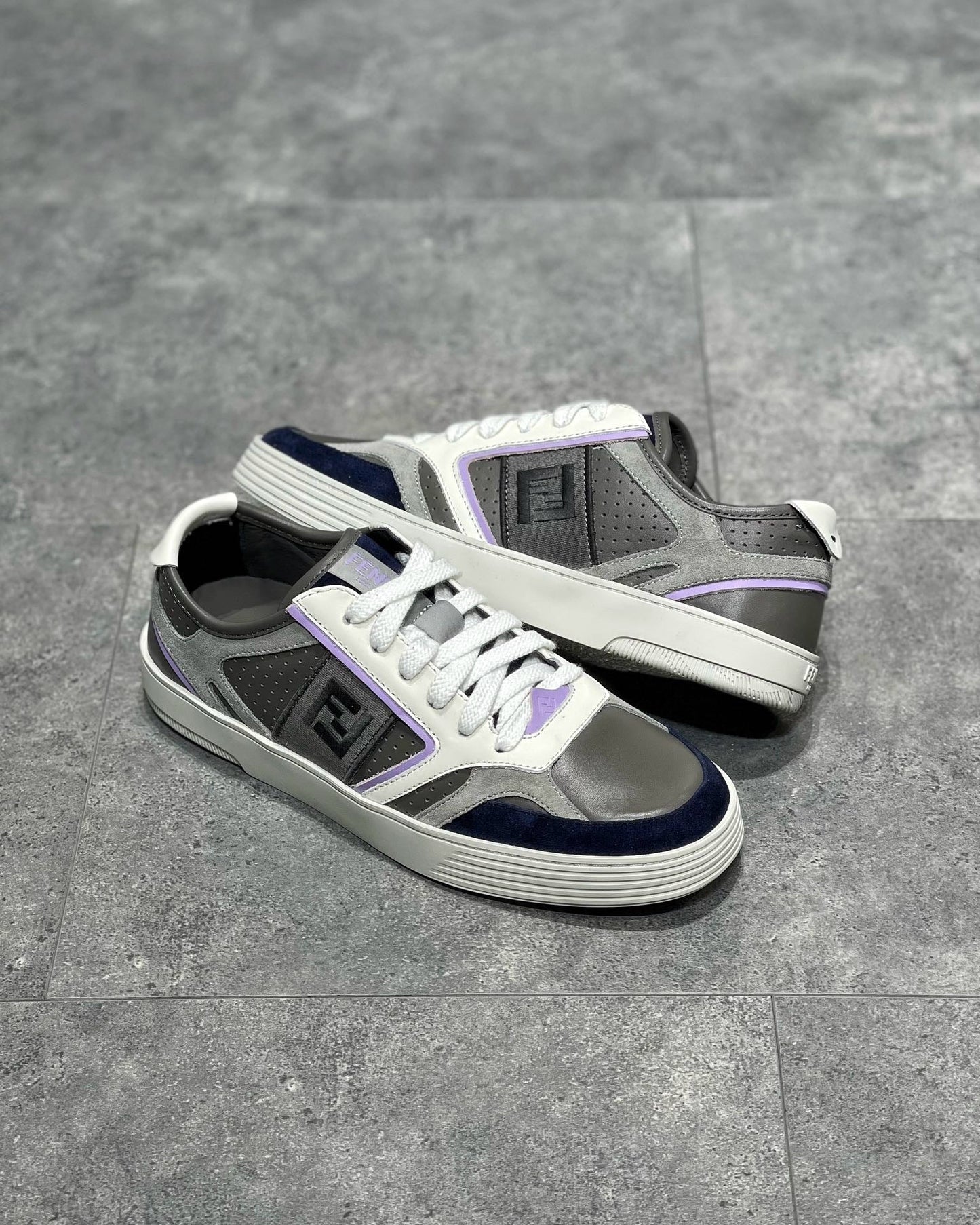 FEN Sneakers