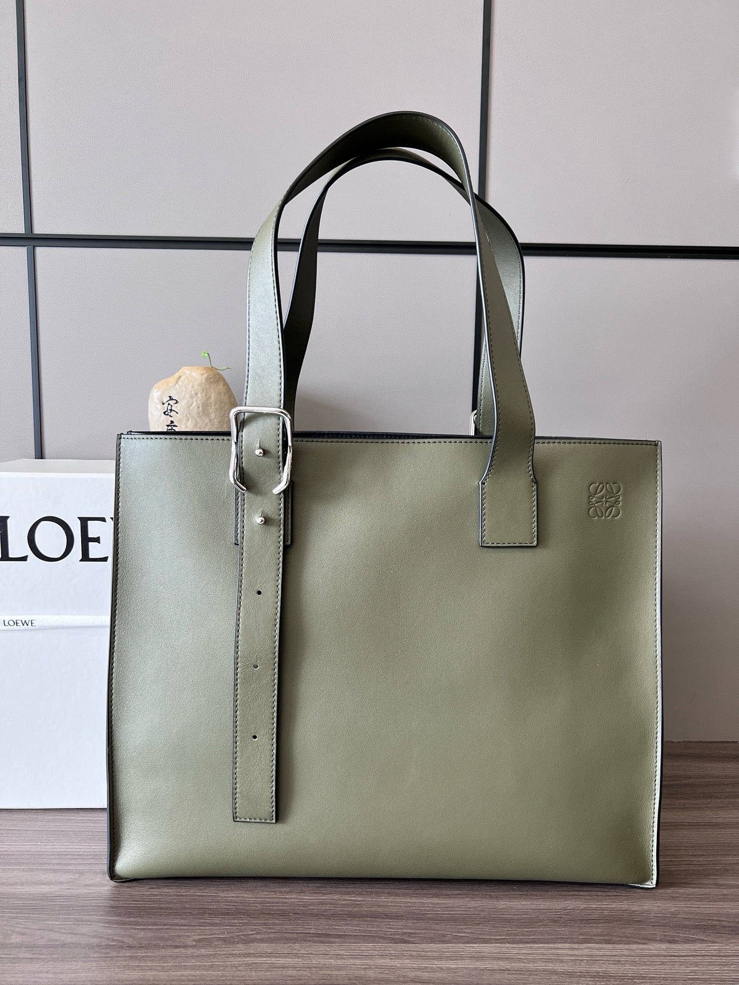 LO Briefcases