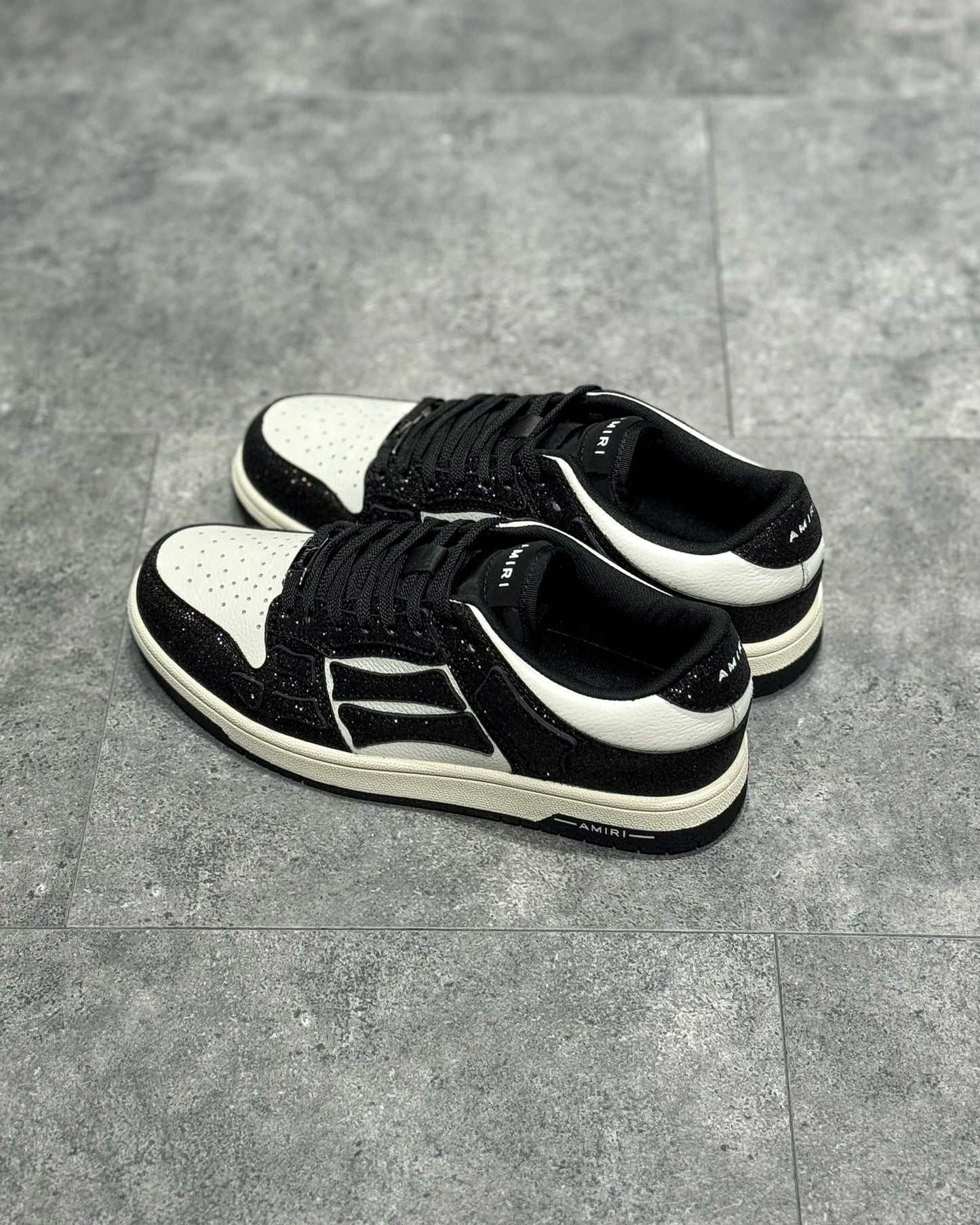 AMR Sneakers