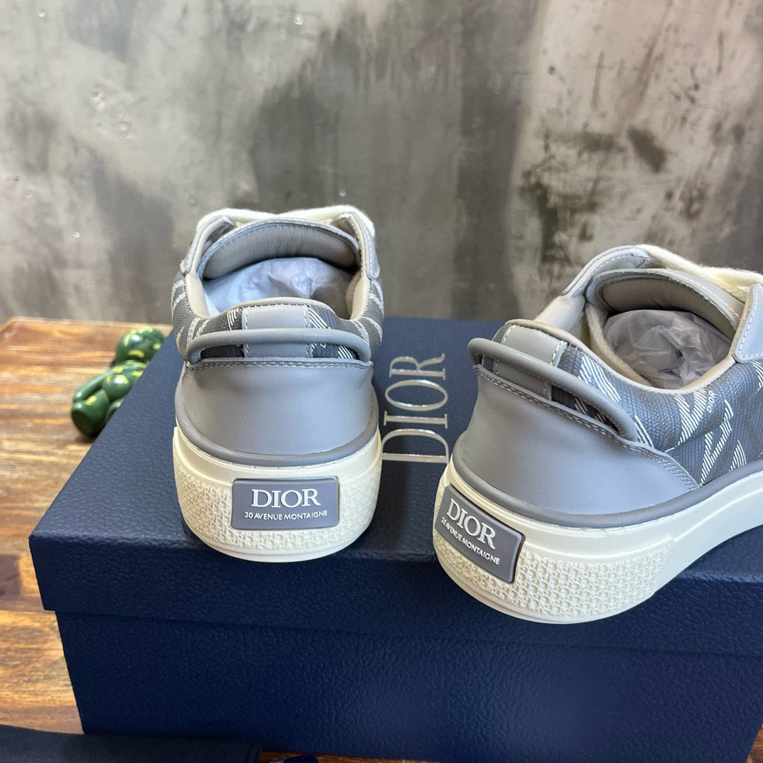 DIO Sneakers
