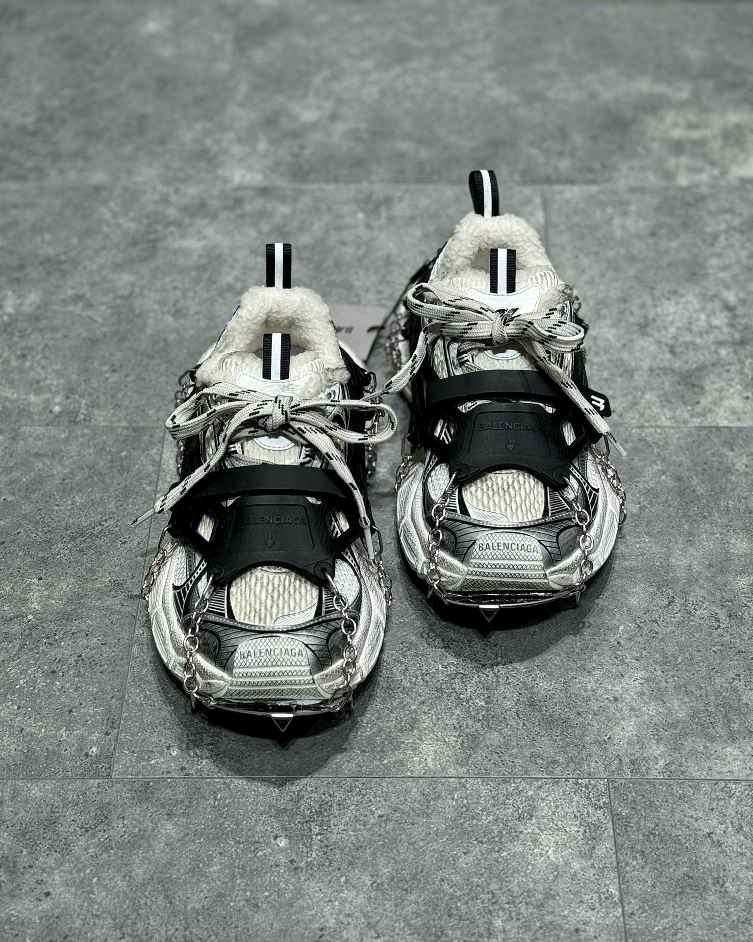 BLCG Sneakers