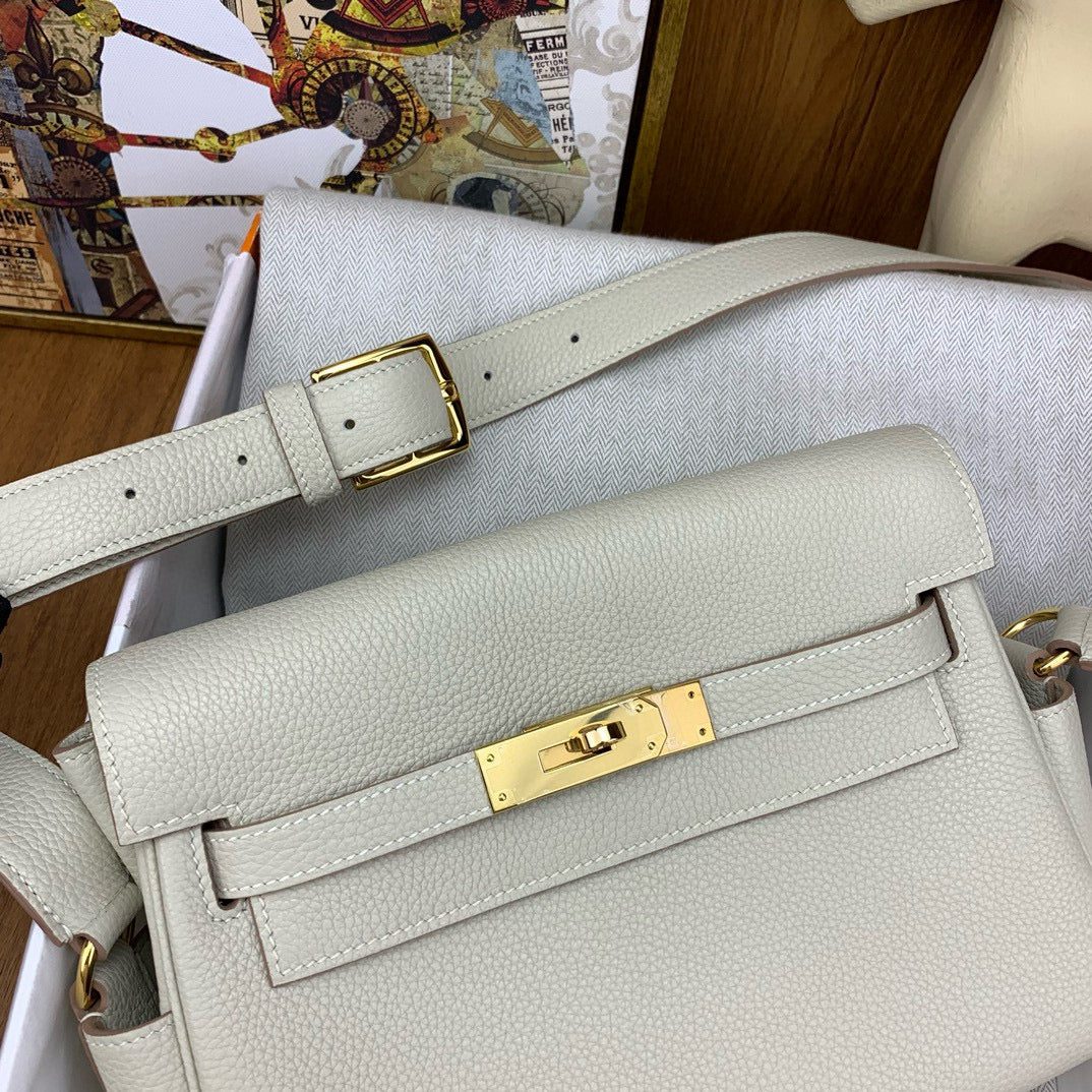 HERM KELLY MESSENGER 25