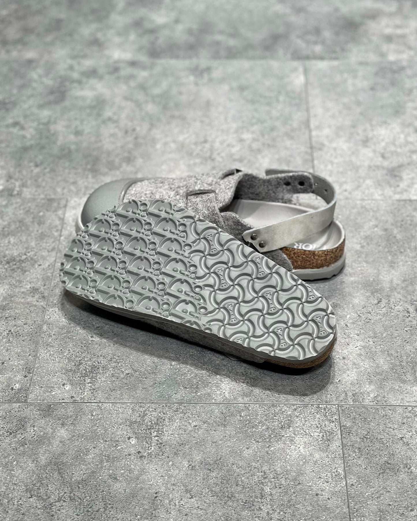 DIO Sandal
