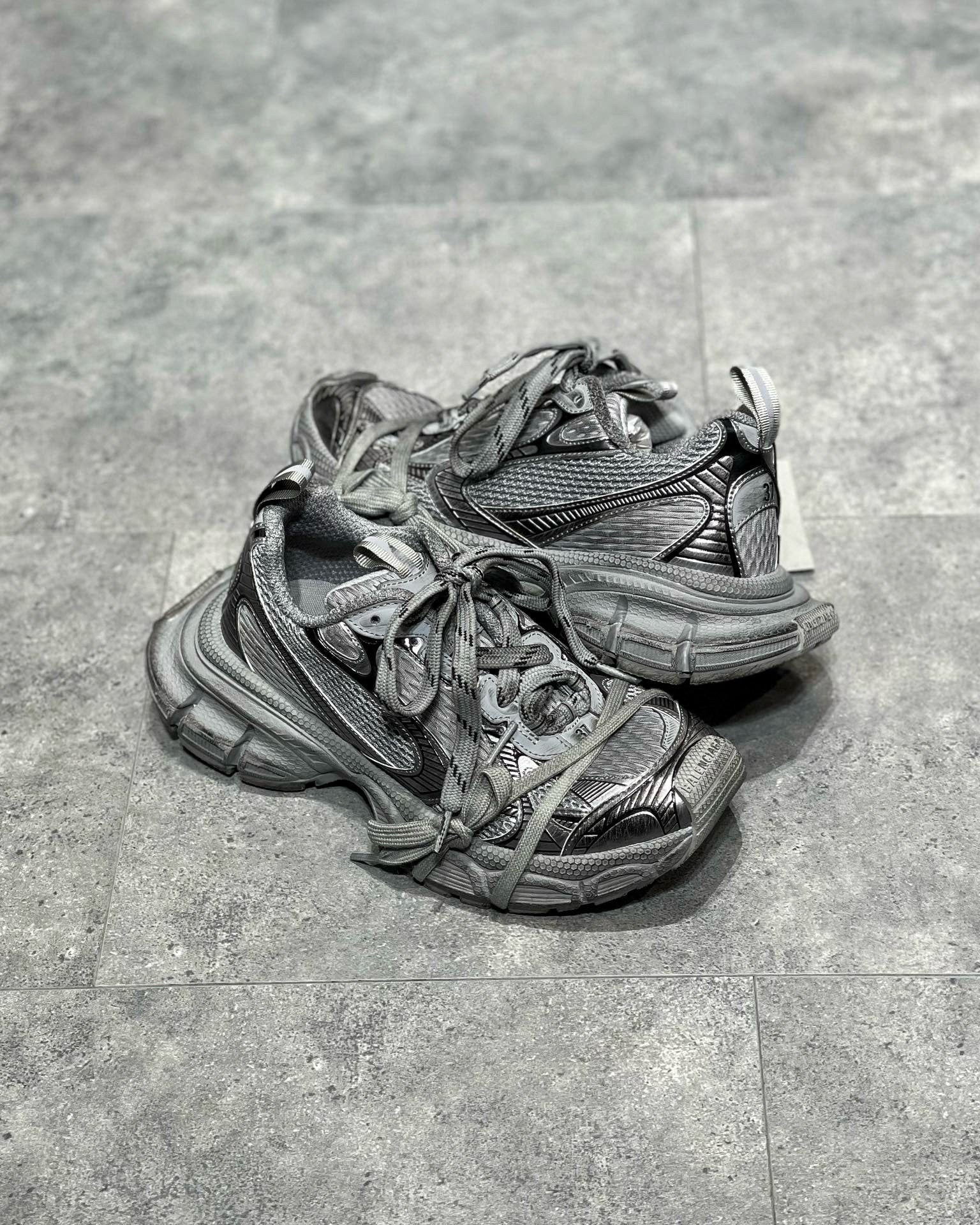 Sneakers & Shoes