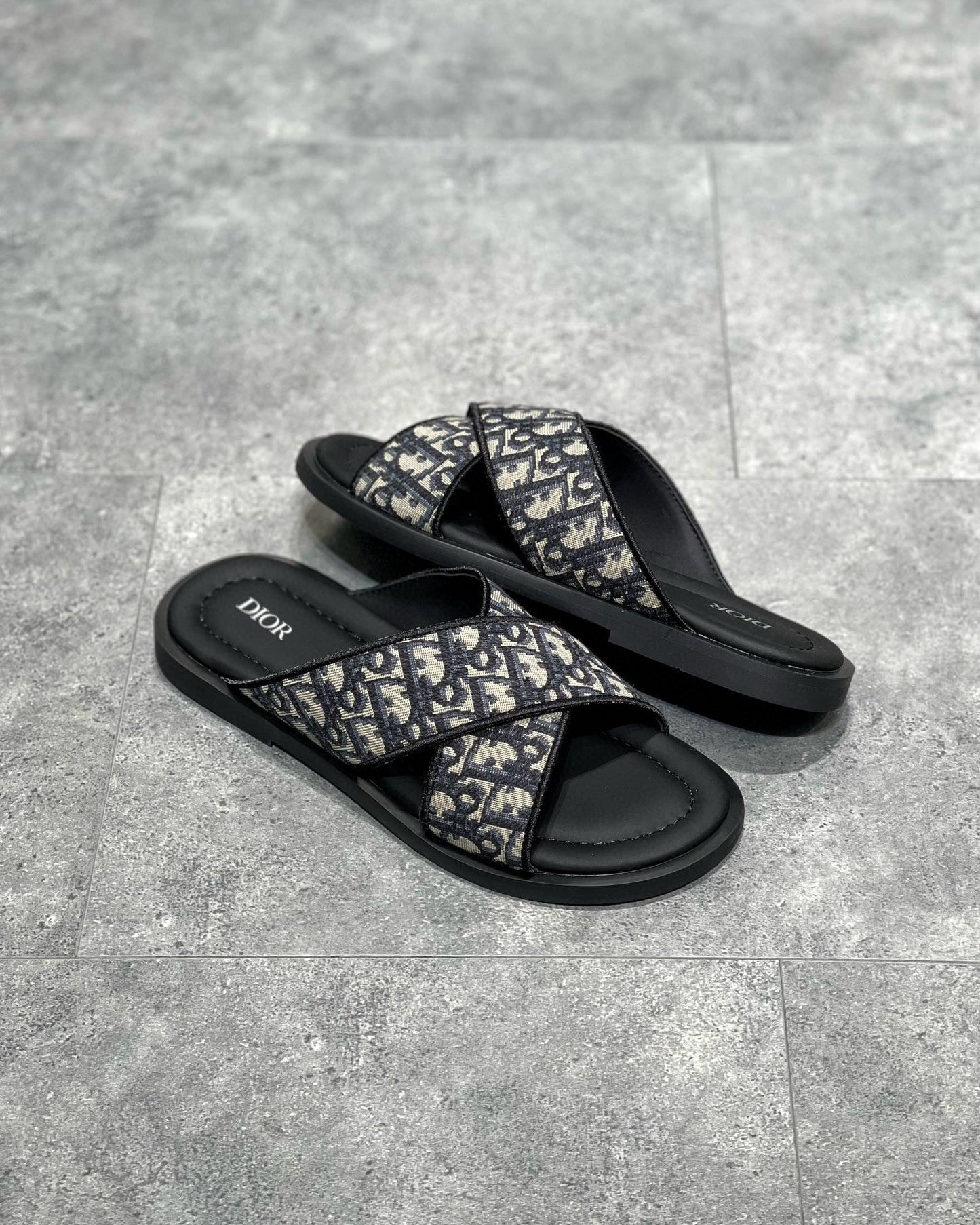 CD SANDALS