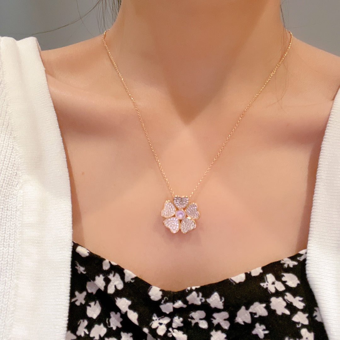 HAPPY PEDANT DIAMOND NECKLACE