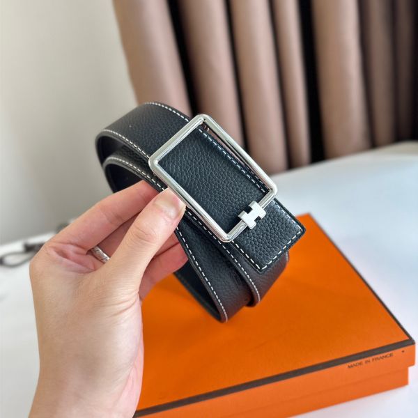 HERM Tube H Reversible Belt 38MM in Black Clemence Leather