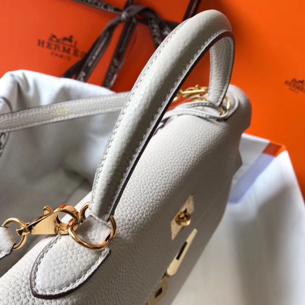HERM Kelly 32cm Bag In Pearl Grey Clemence Leather GHW