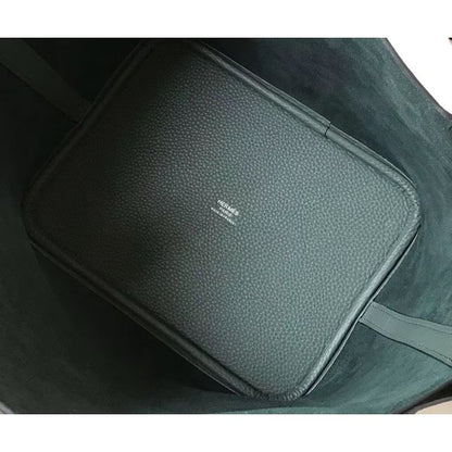 HERM Picotin Lock 22 Bag In Vert Amande Clemence Leather