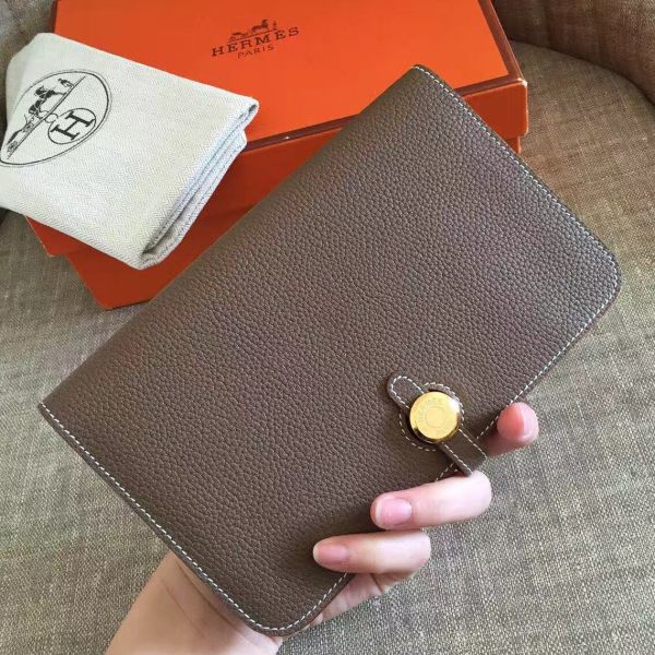 HERM Dogon Duo Wallet In Taupe Clemence Leather