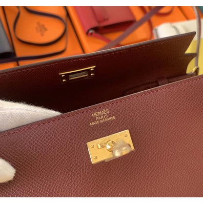 HERM Kelly Classique To Go Wallet In Bordeaux Epsom Calfskin