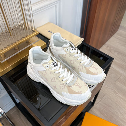 LV RUN 55 SNEAKER GEIGE