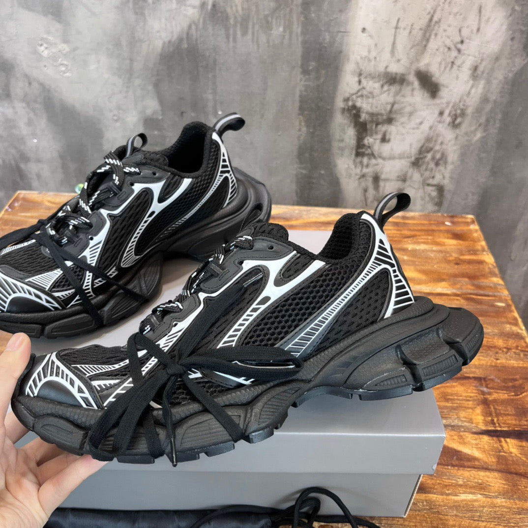 BLCG Sneakers