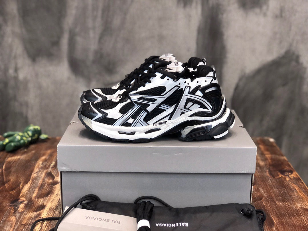 BLCG Sneakers