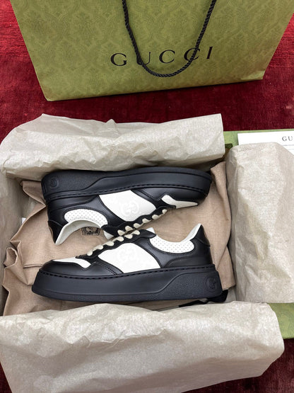 Sneakers & Shoes