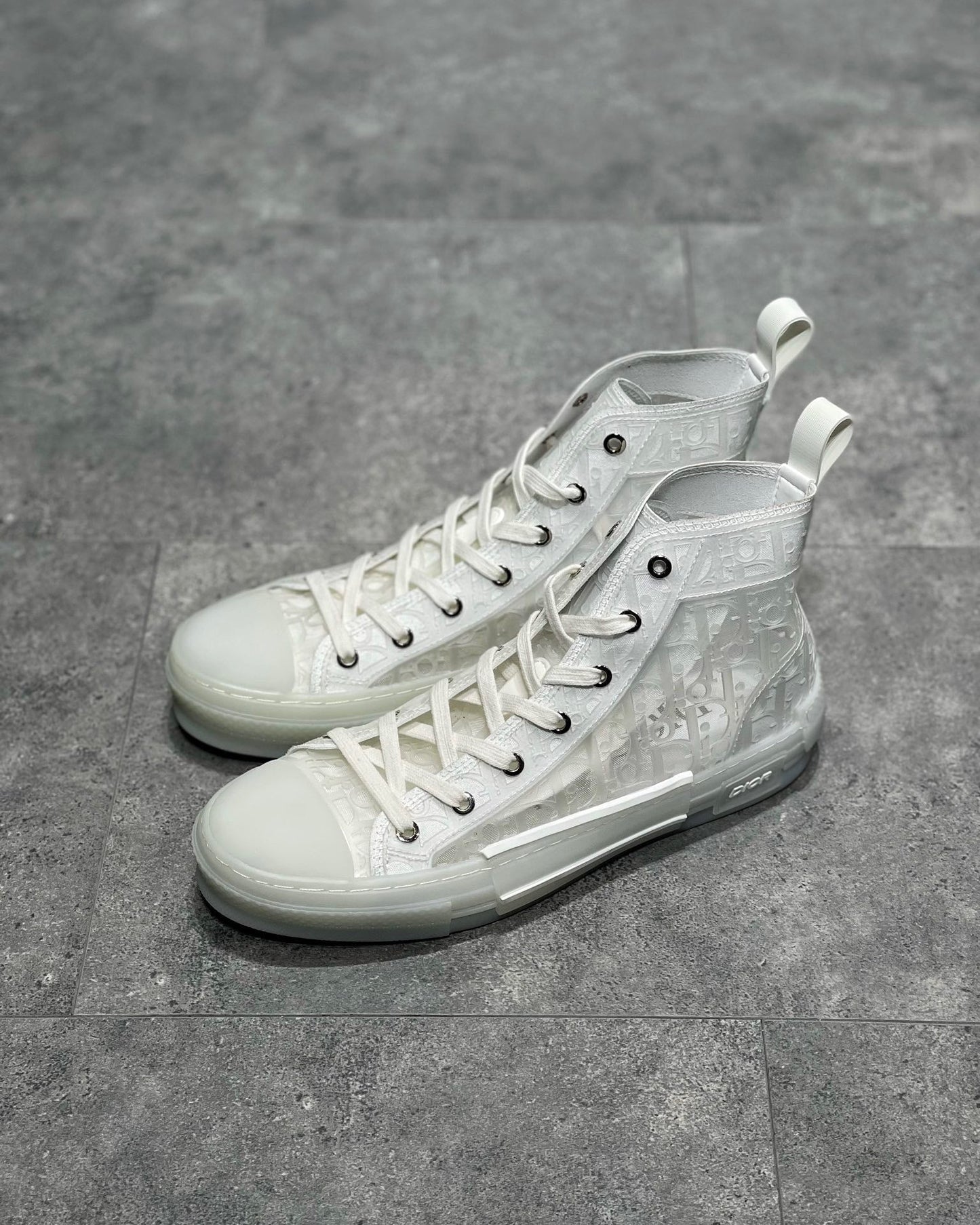 DIO Sneakers