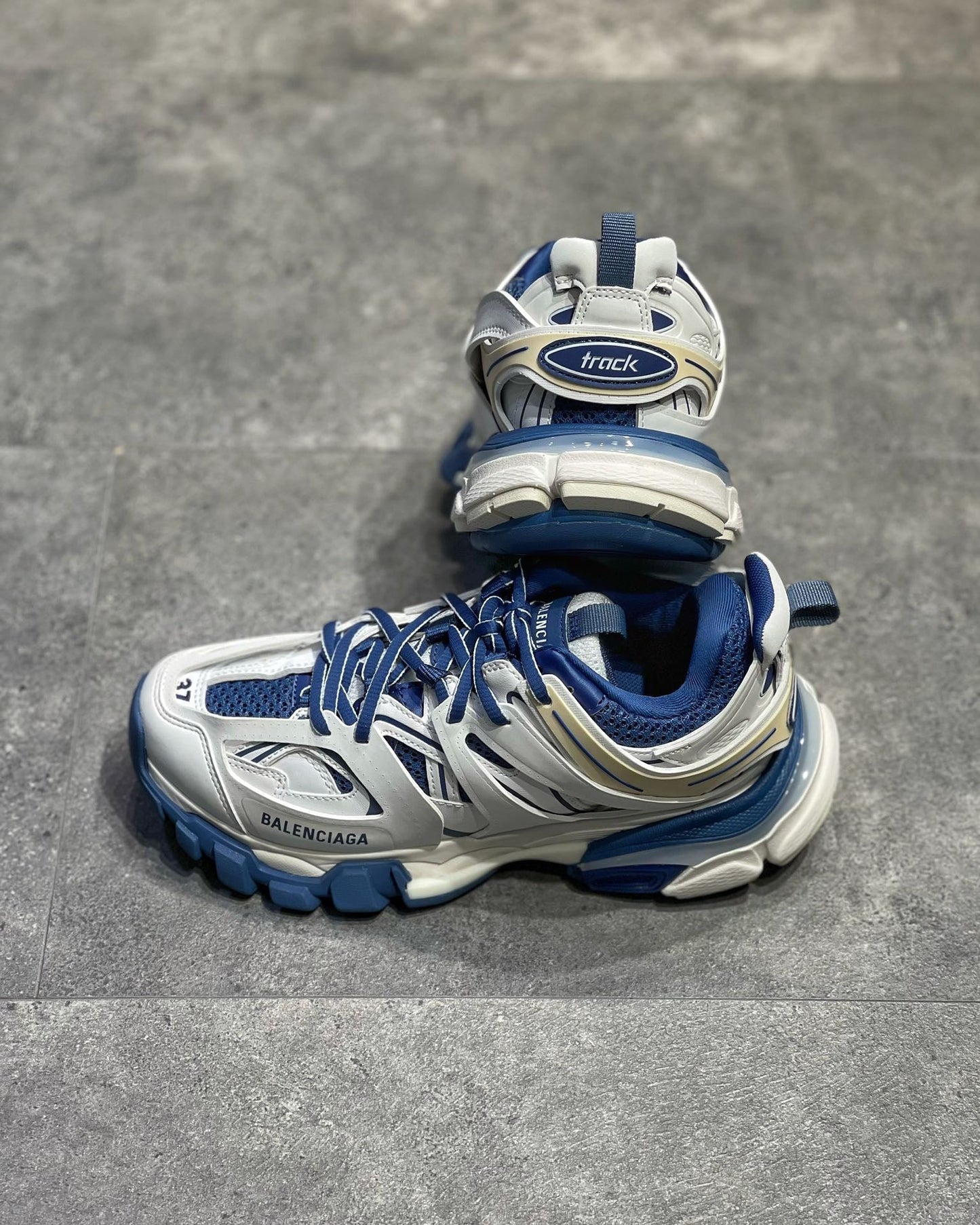 BLCG Sneakers