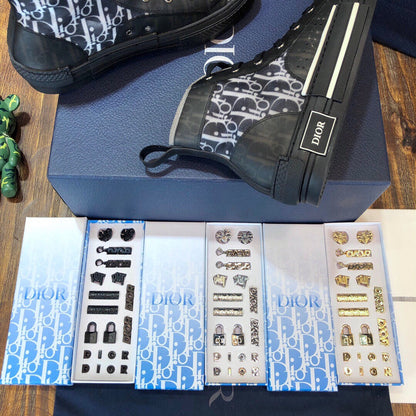 DIO Sneakers