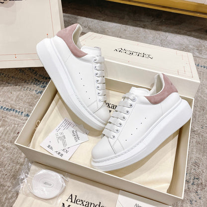 Sneakers & Shoes