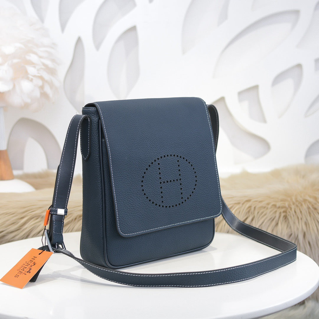 HERM Sling Bag