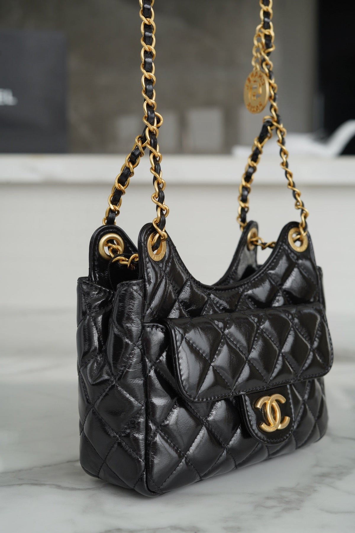 CHA 23C Hobo bag (small)