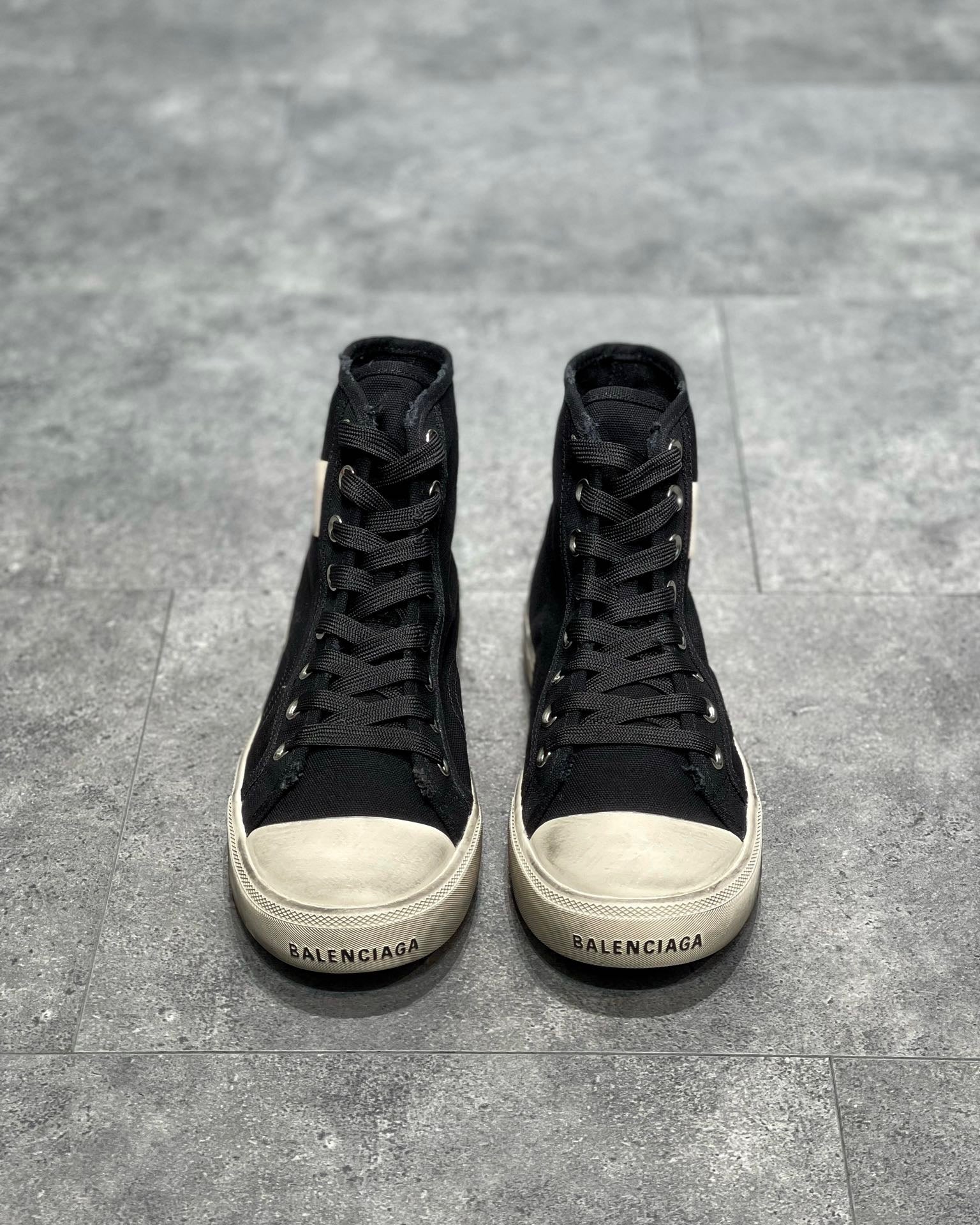 BLCG Sneakers