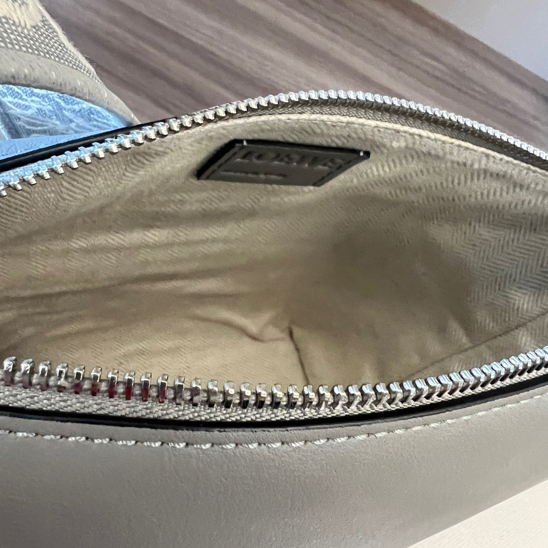 LO Messenger Bag