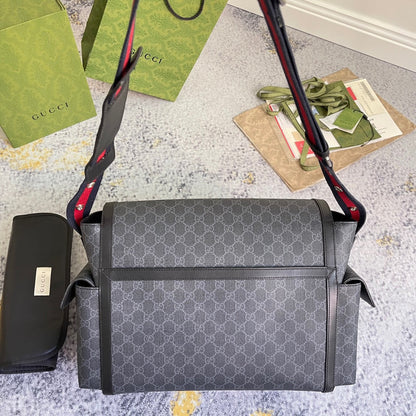 GUC Messenger Bag