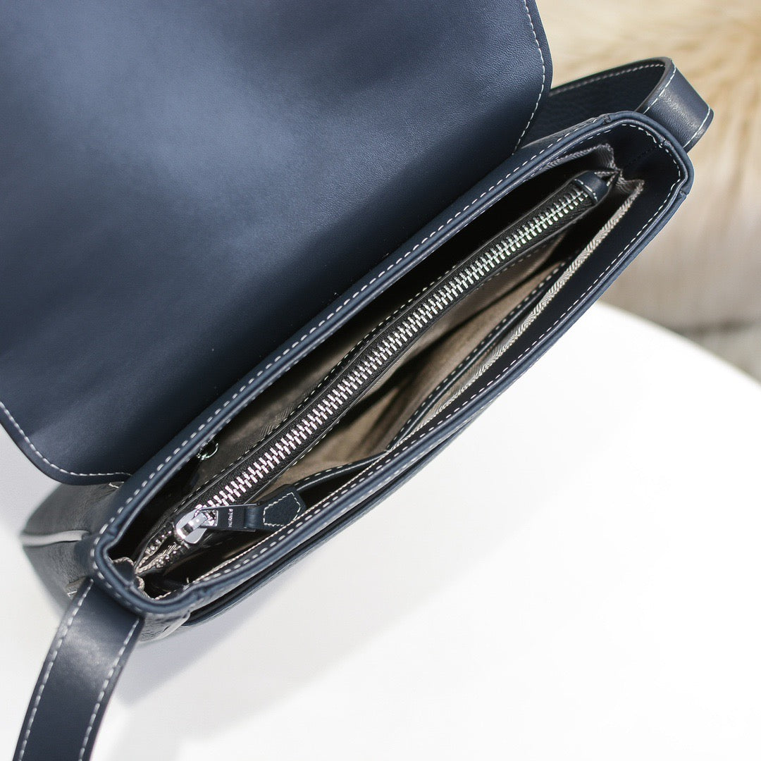 HERM Sling Bag