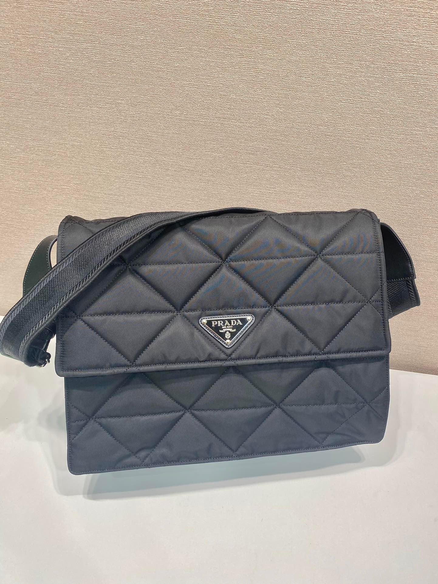 PRA Messenger Bag