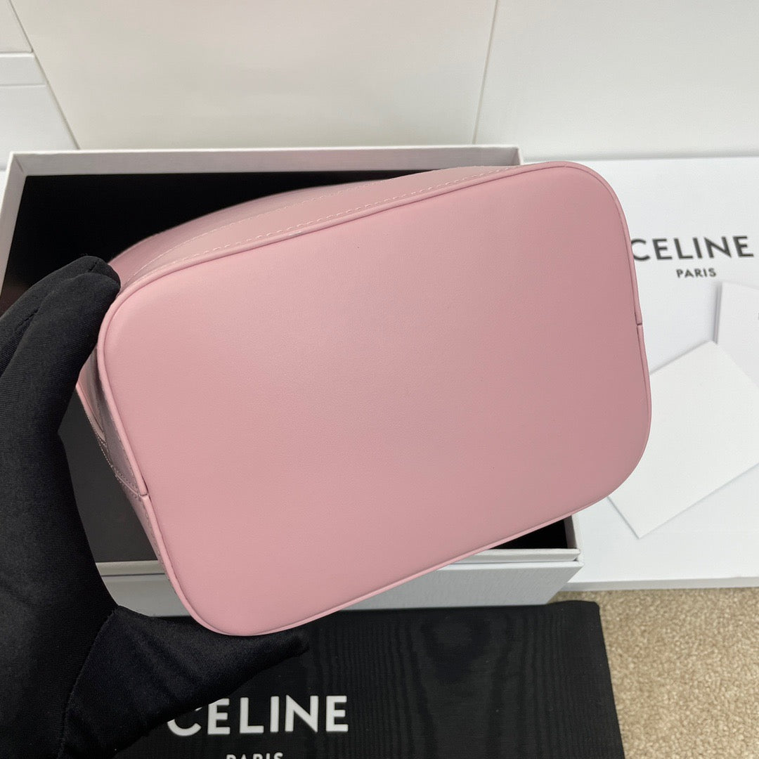 CEL Triomphe Bucket