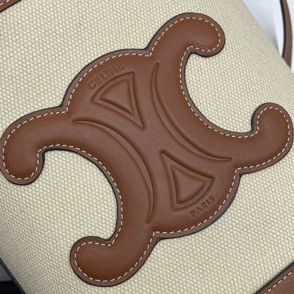 CEL Triomphe Bucket