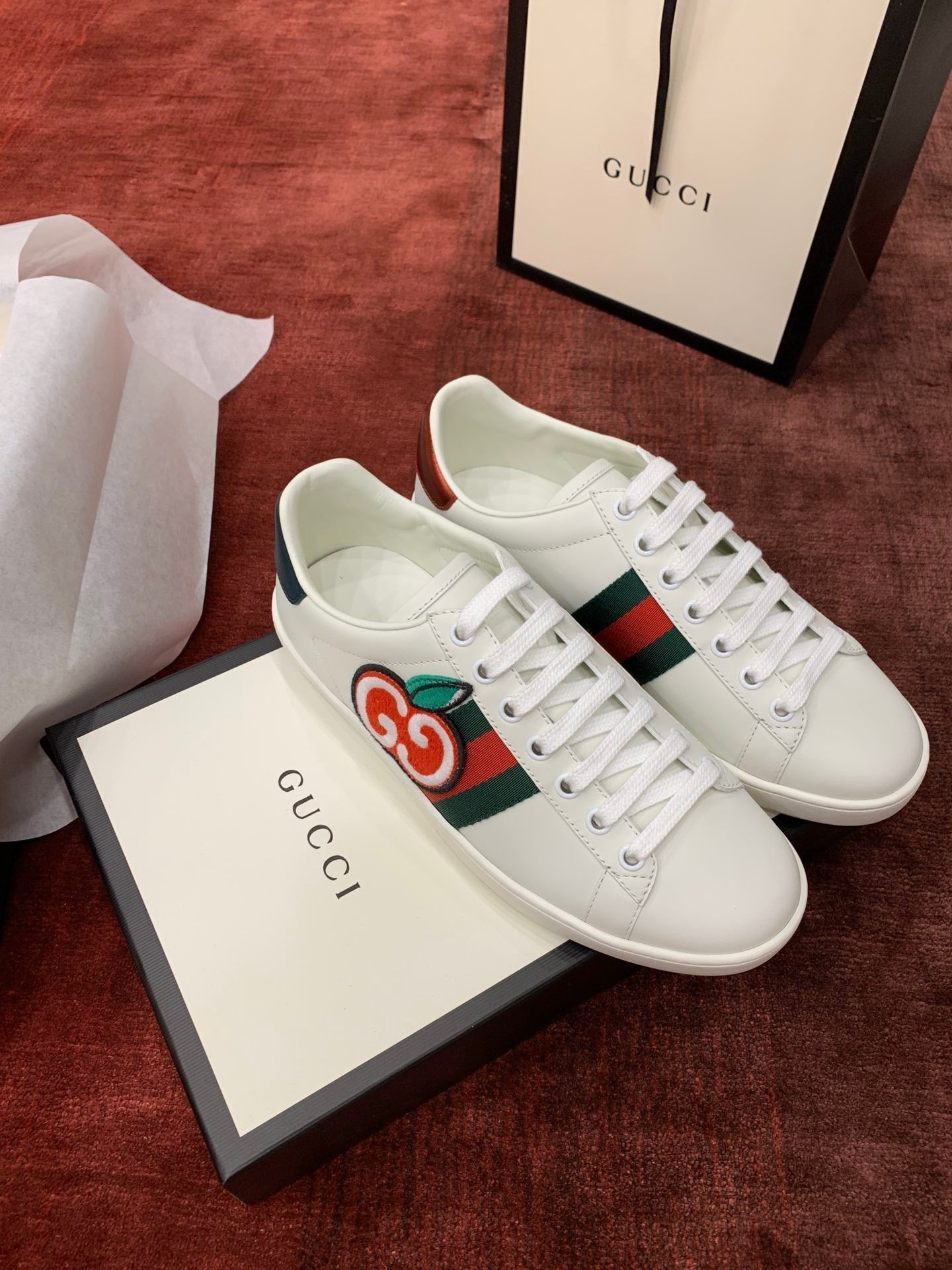 Sneakers & Shoes