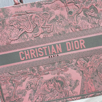 DIO BookTote