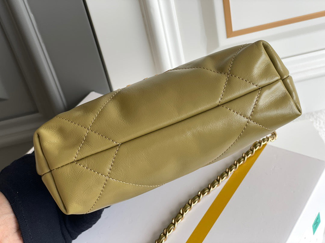 CHA 23A 22Mini Bag
