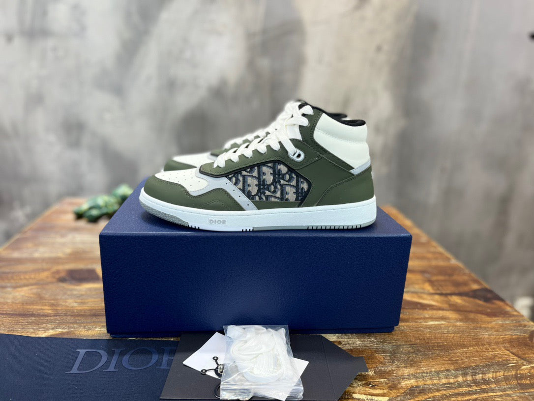 DIO Sneakers