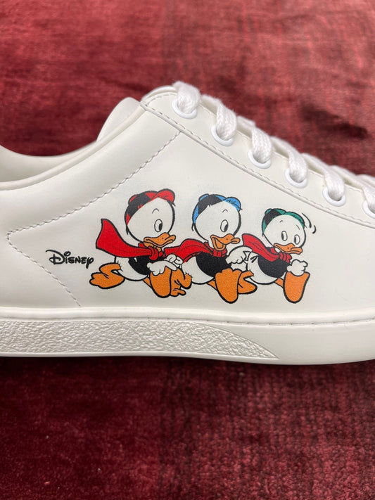 Sneakers & Shoes