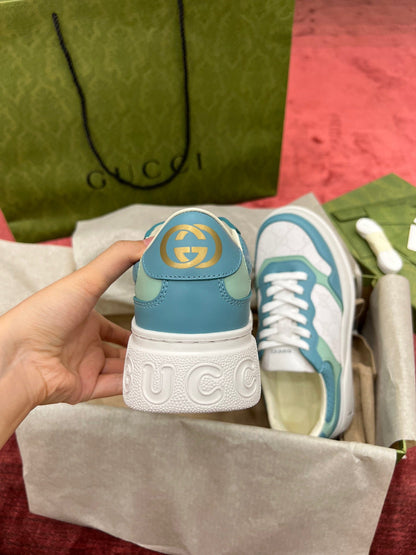 Sneakers & Shoes