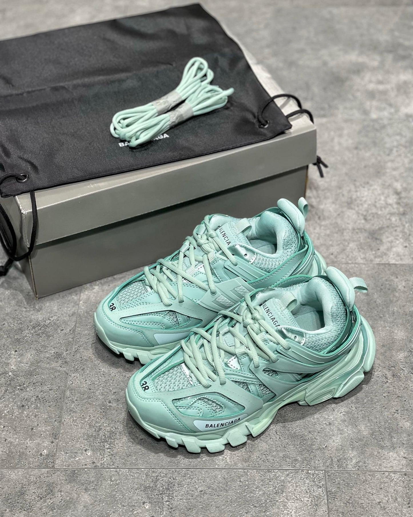 BLCG Sneakers