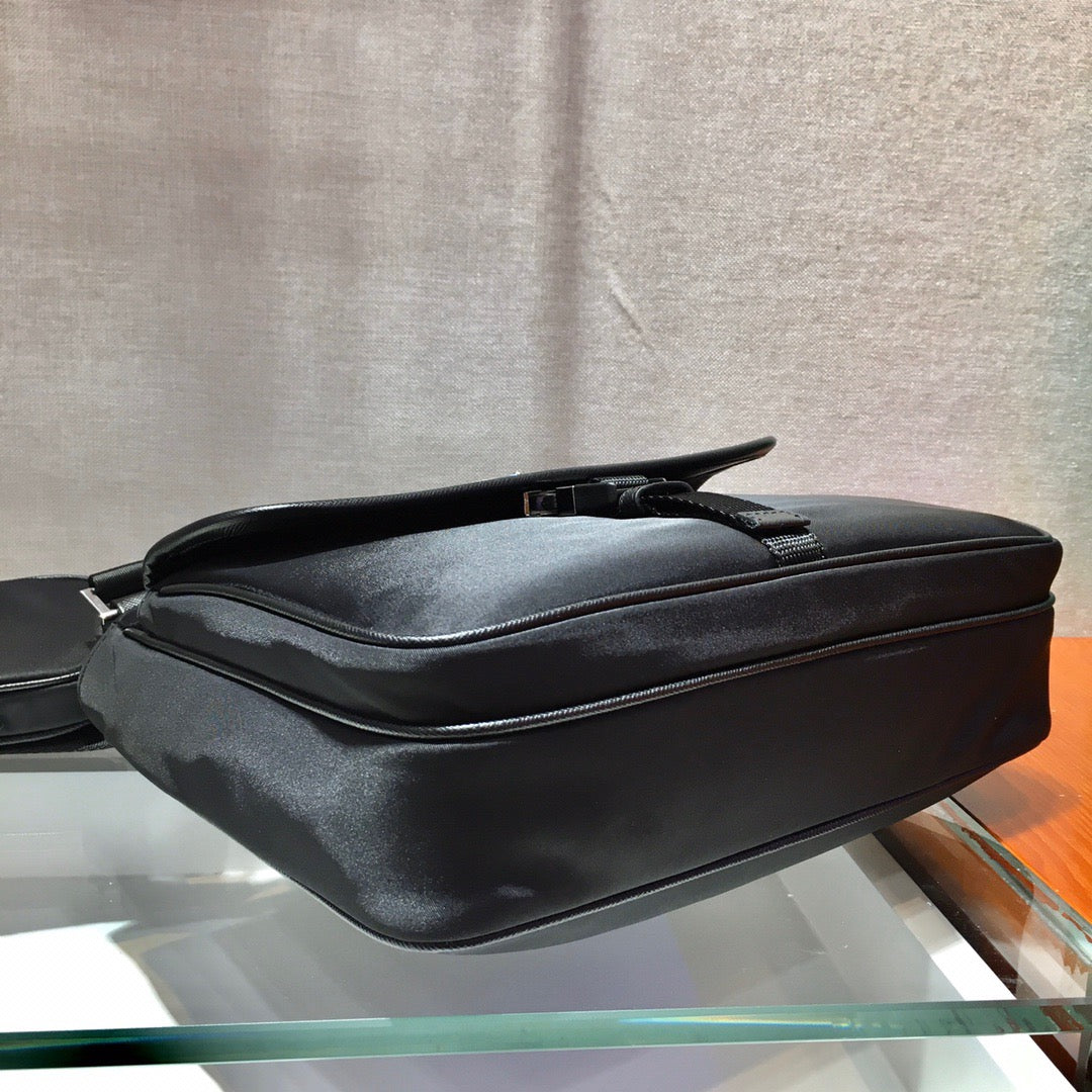 PRA Messenger Bag